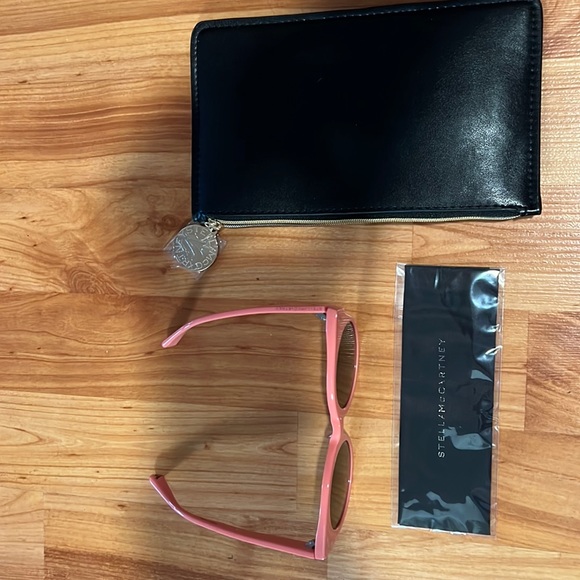 Stella McCartney Other - Stella McCartney Cat Eye Kids Sunglasses